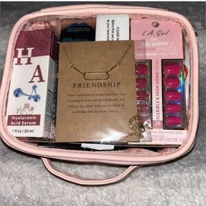 Beauty cosmetic bag with 10 beauty products new